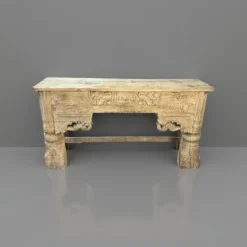 Wandkast met mooie snijwerk naturel