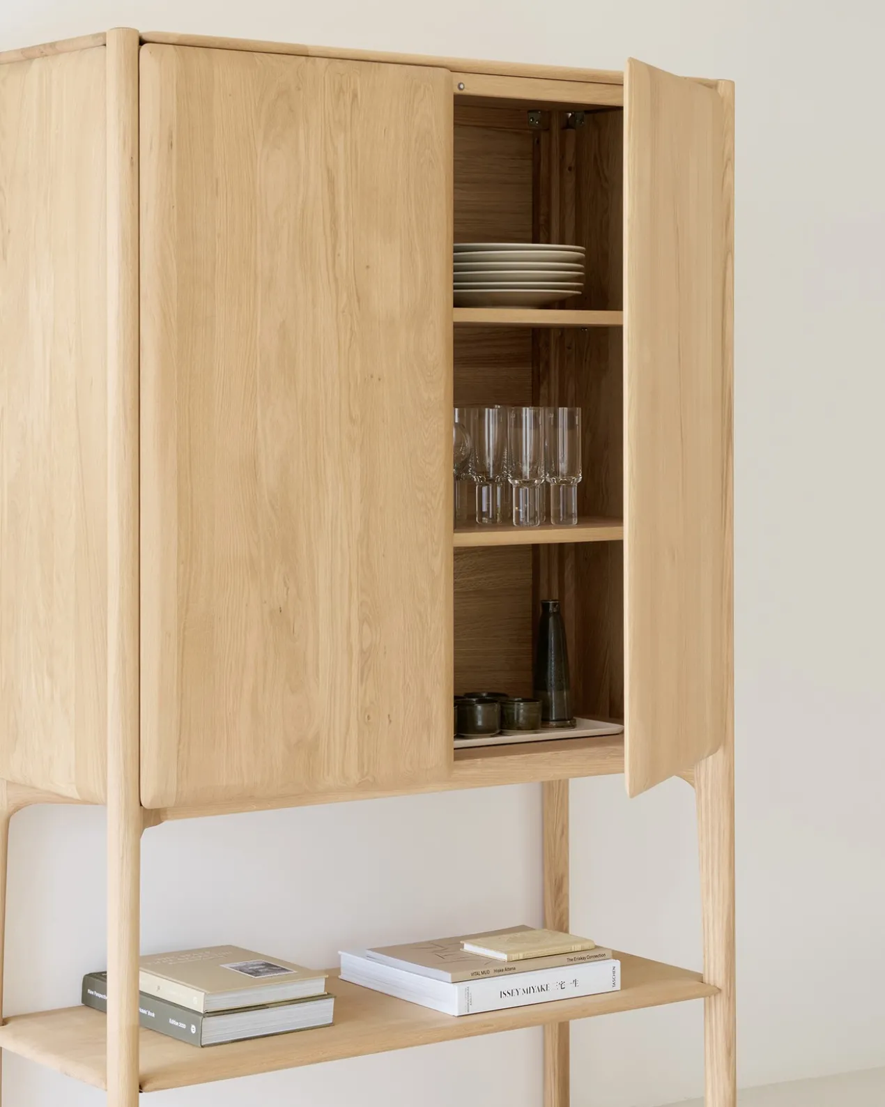 Wandkast PI - eiken geolied - 110x45x170