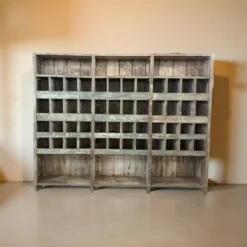 Wandkast vakken groot blauw