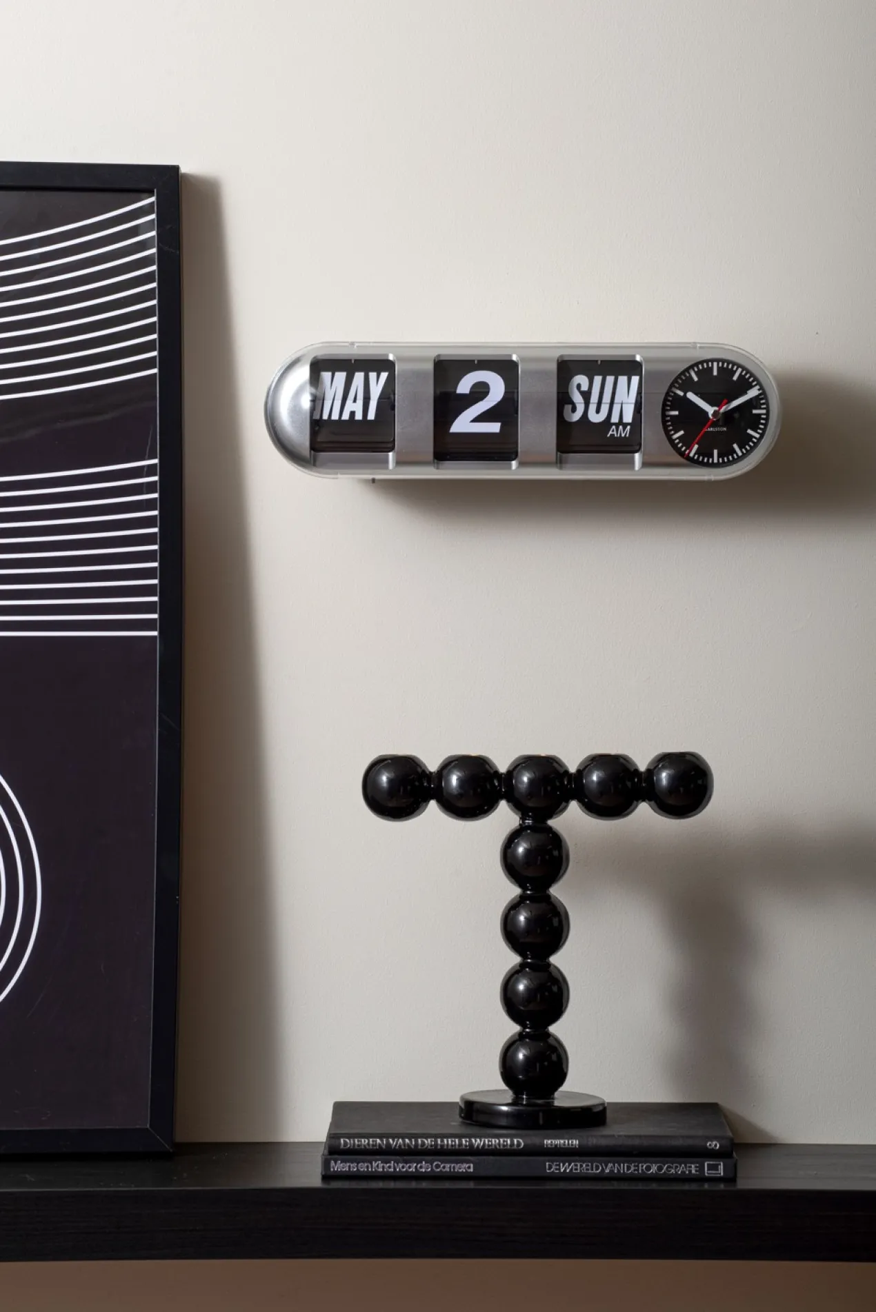 Wandklok Tube Flip - Zilver