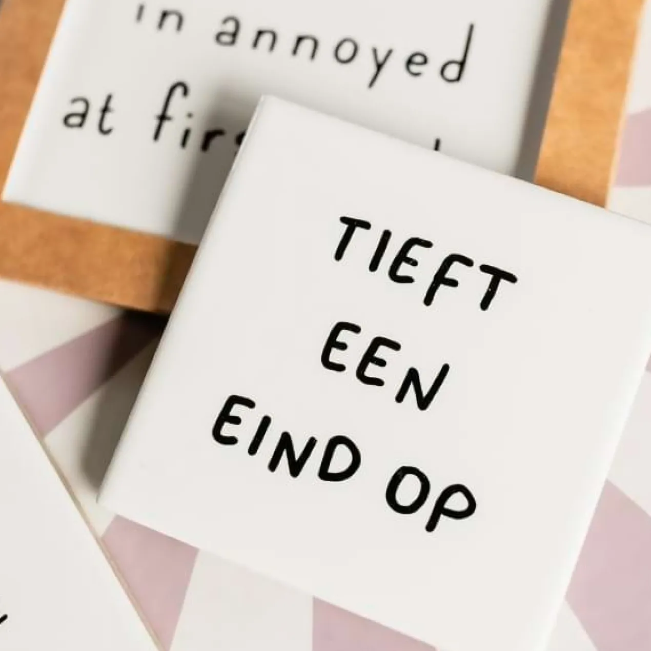 Wandtegel Tieft een eind op