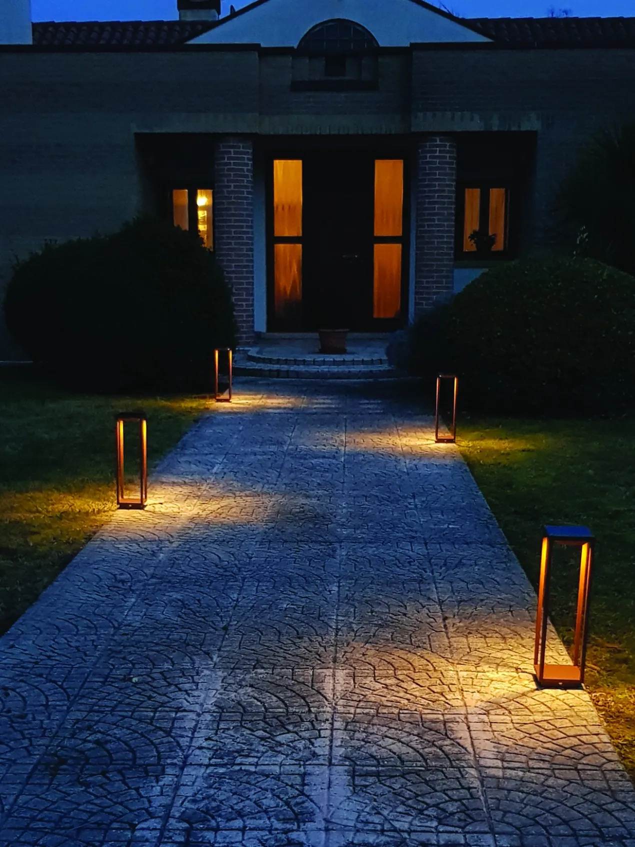Zafferano zonne-energie Home vloerlamp M roest